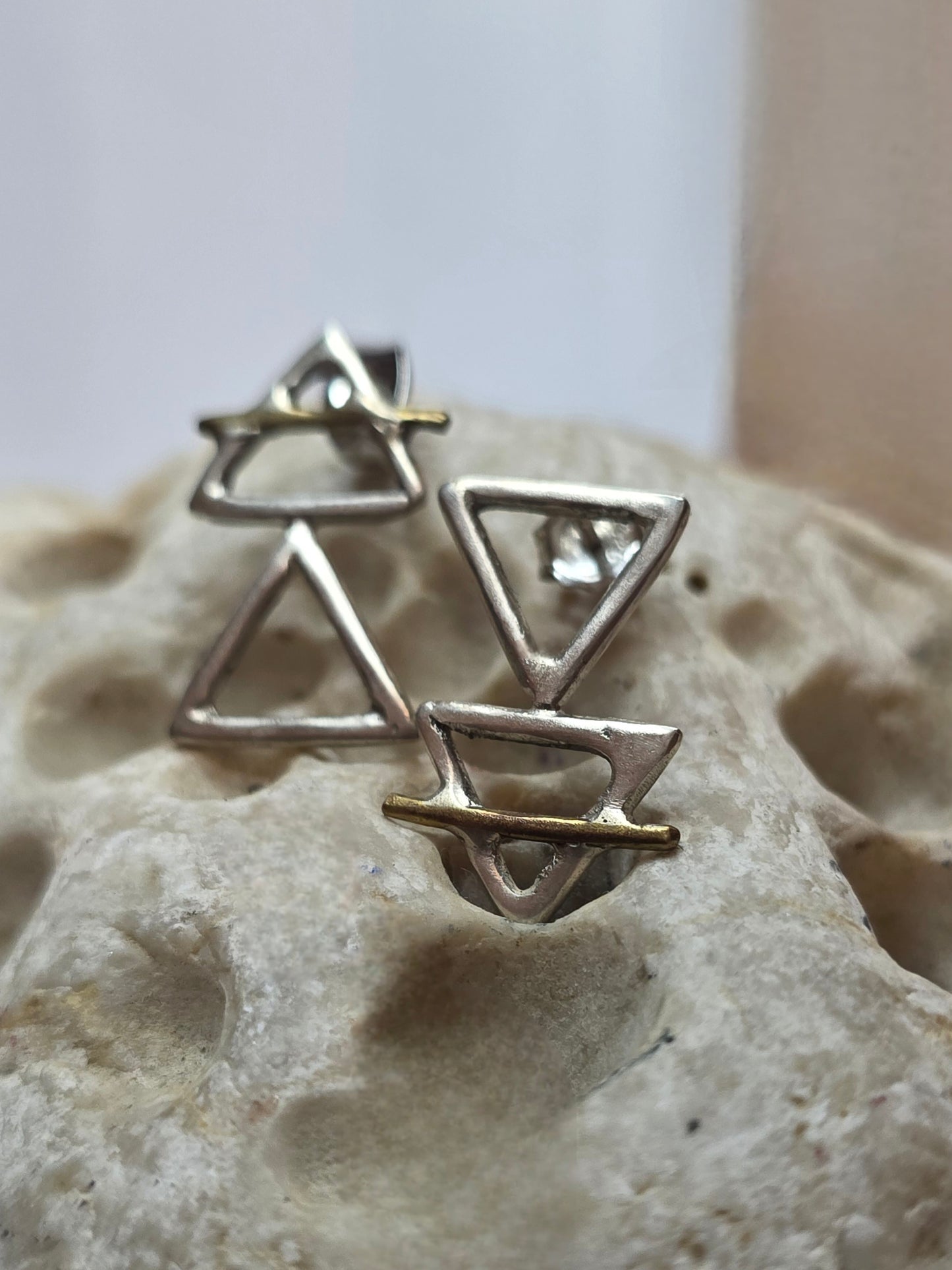 4 Elementa — Unikatne Srebro & Mesing Naušnice