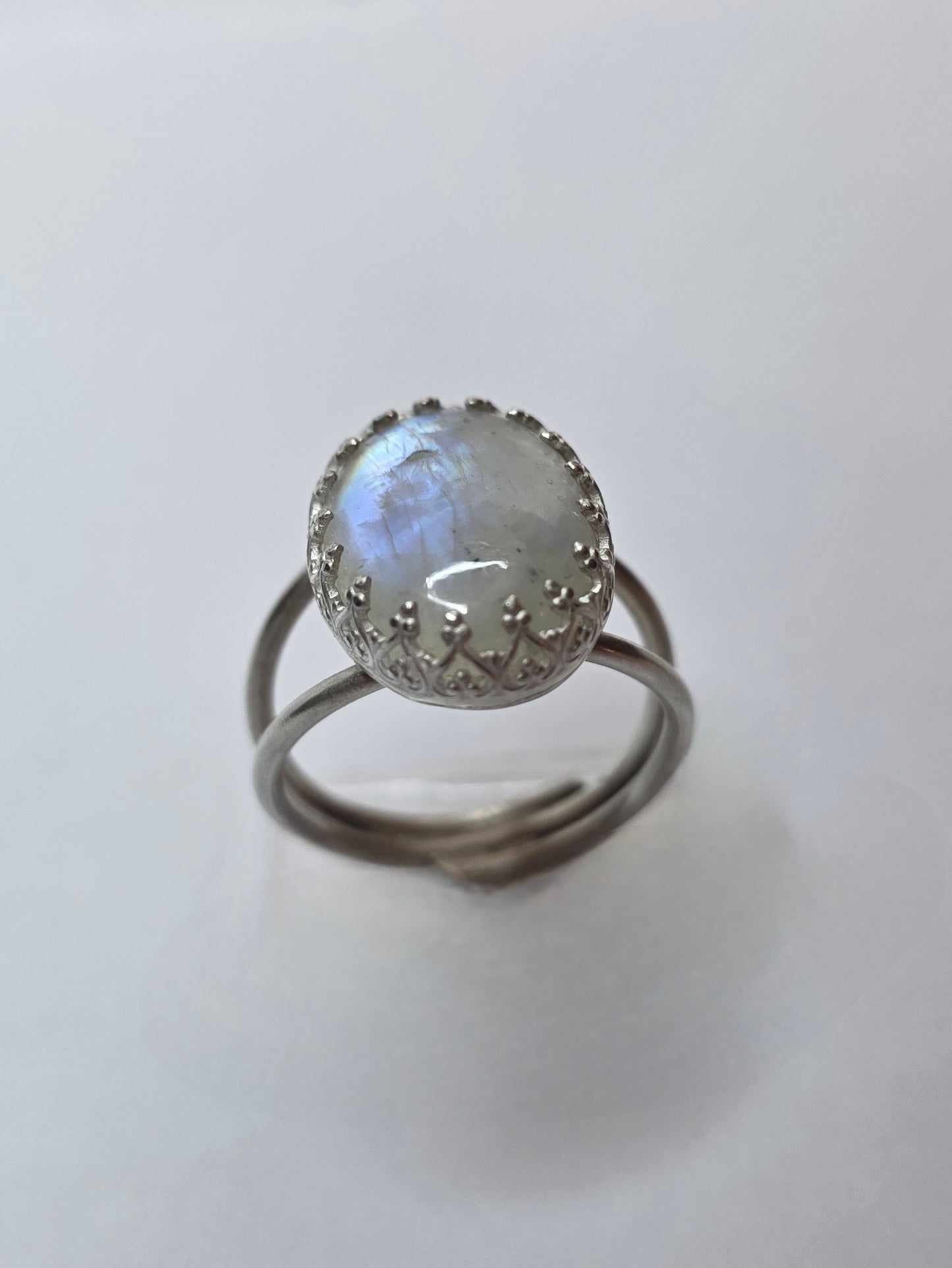 MOONRISE — Unikatni Srebrni Prsten s Mjesečevim Kamennom