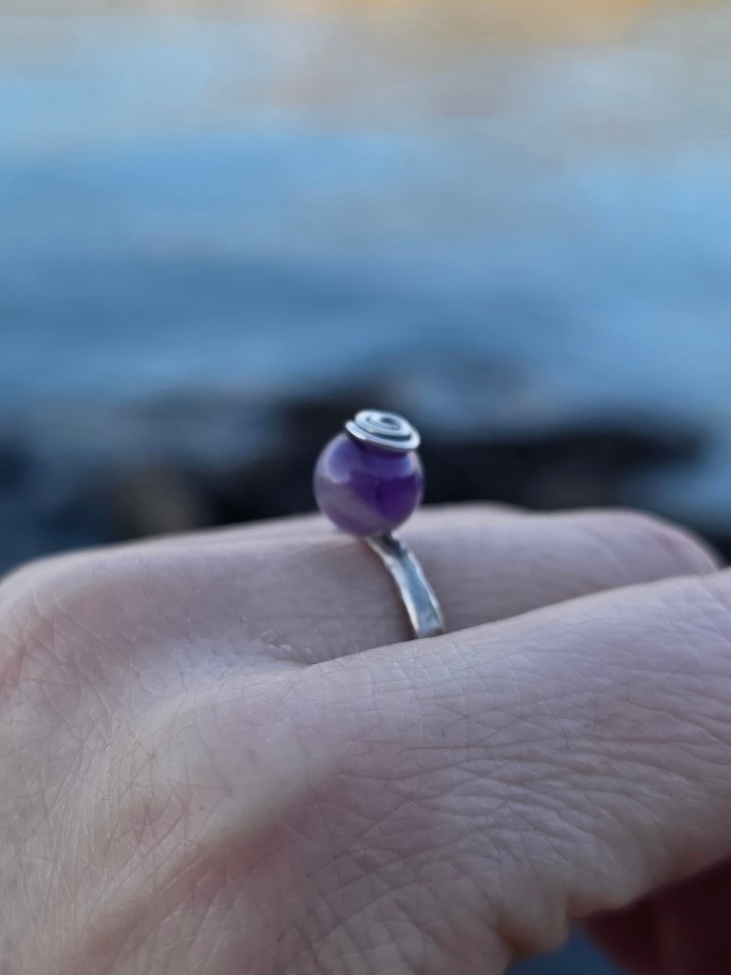 Srebrni prsten s ametistom — Bovica