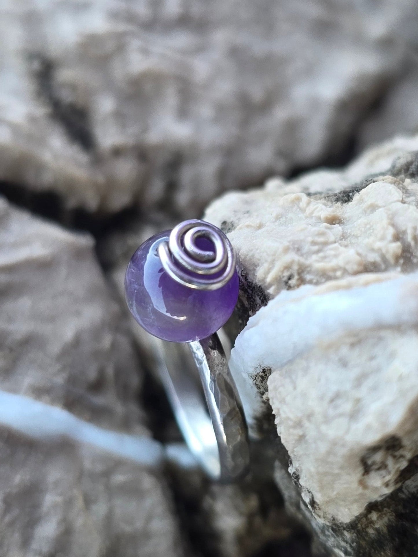 Srebrni prsten s ametistom — Bovica