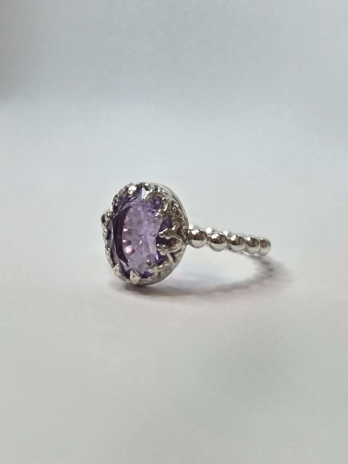 NJEŽNOST - Unikatni srebreni prsten s ametistom