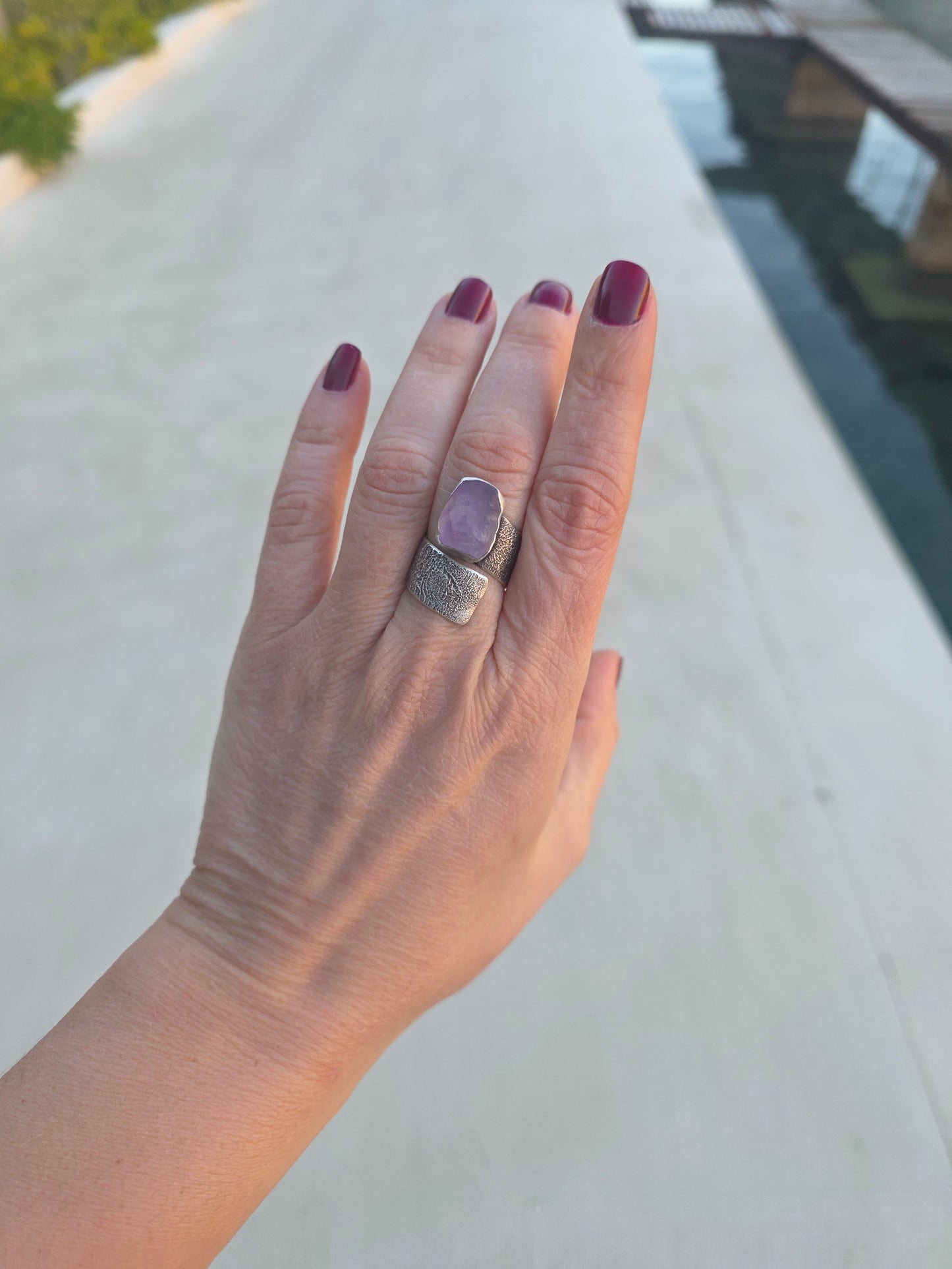 OSLOBOĐENA - srebrni prsten s ametistom