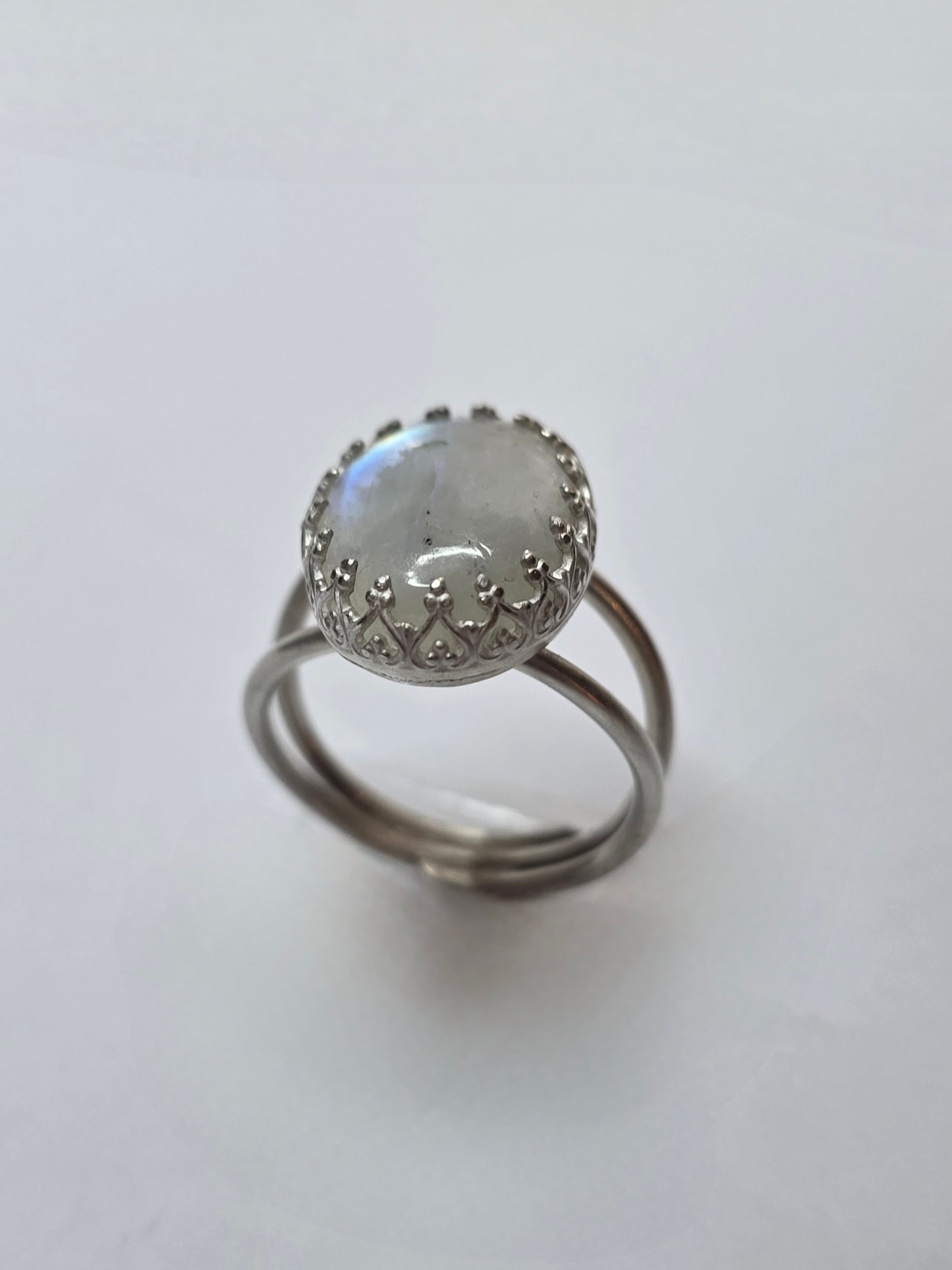 MOONRISE — Unikatni Srebrni Prsten s Mjesečevim Kamennom