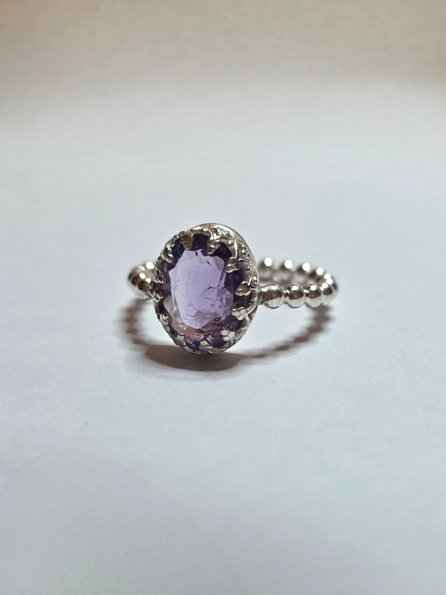 NJEŽNOST - Unikatni srebreni prsten s ametistom