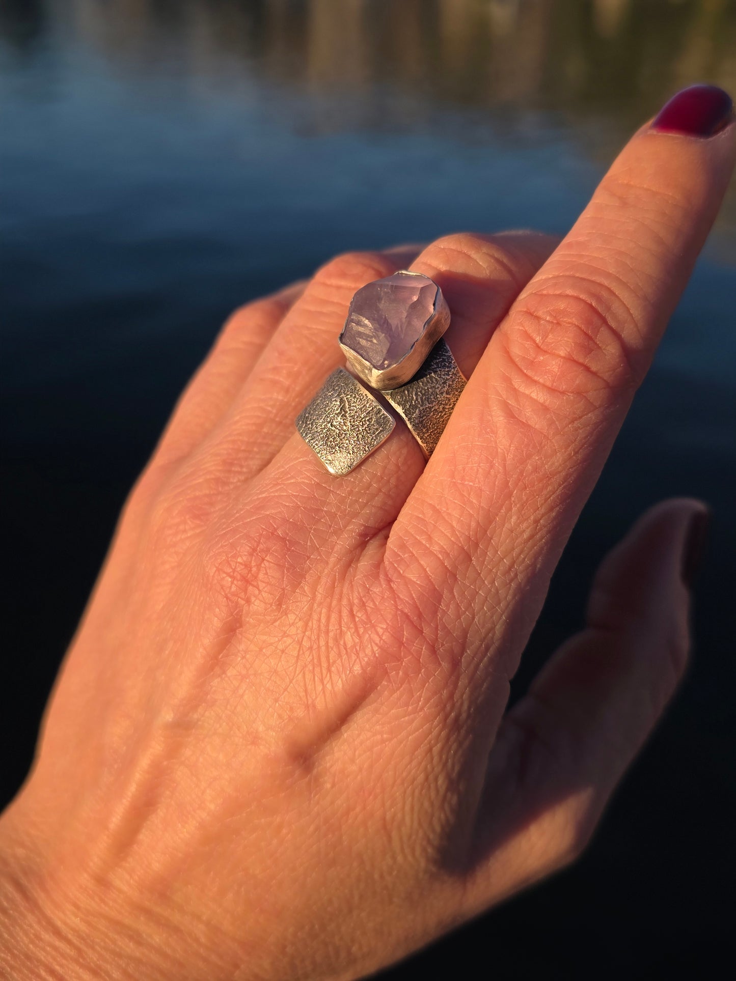 OSLOBOĐENA - srebrni prsten s ametistom