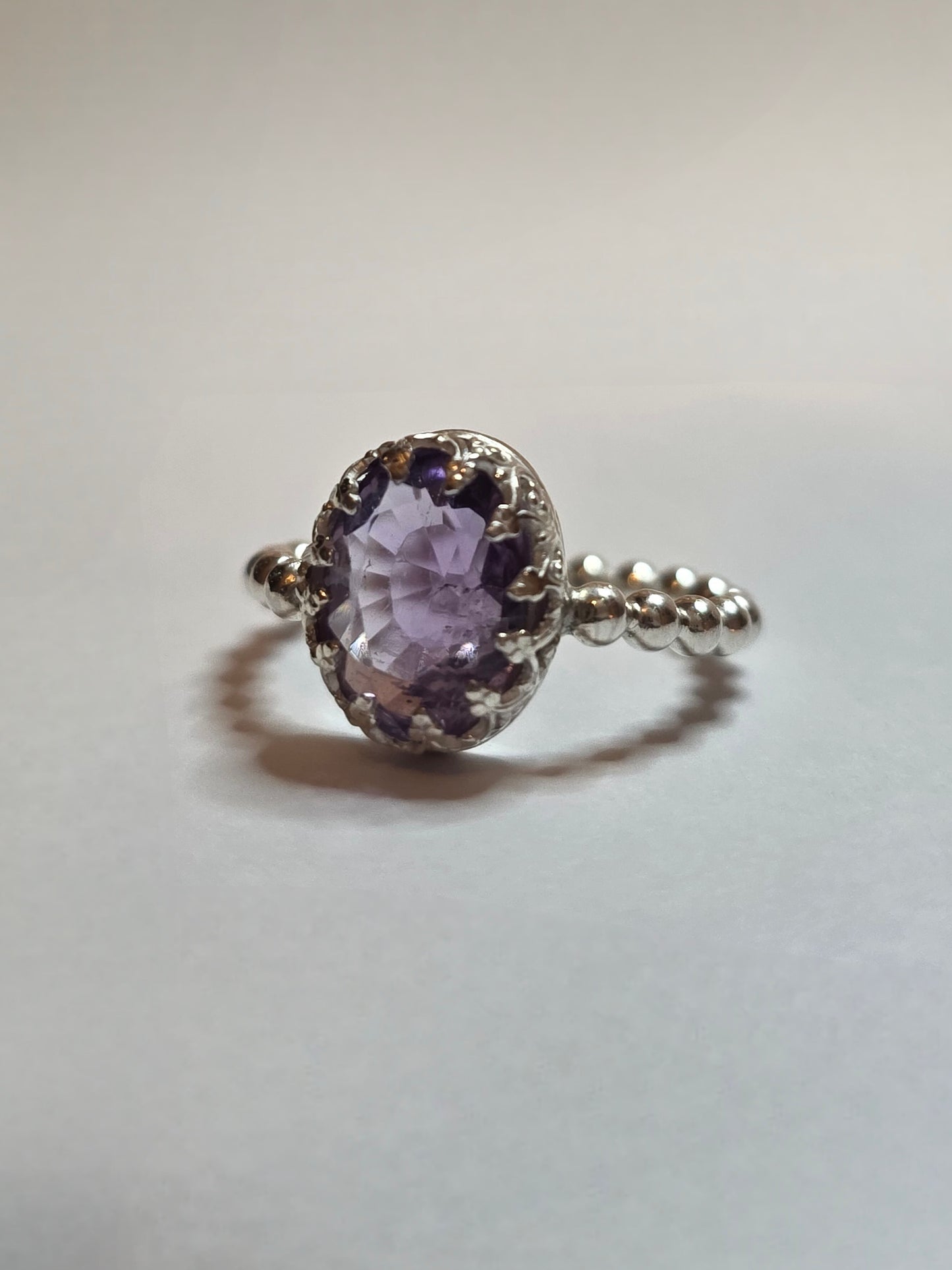 NJEŽNOST - Unikatni srebreni prsten s ametistom
