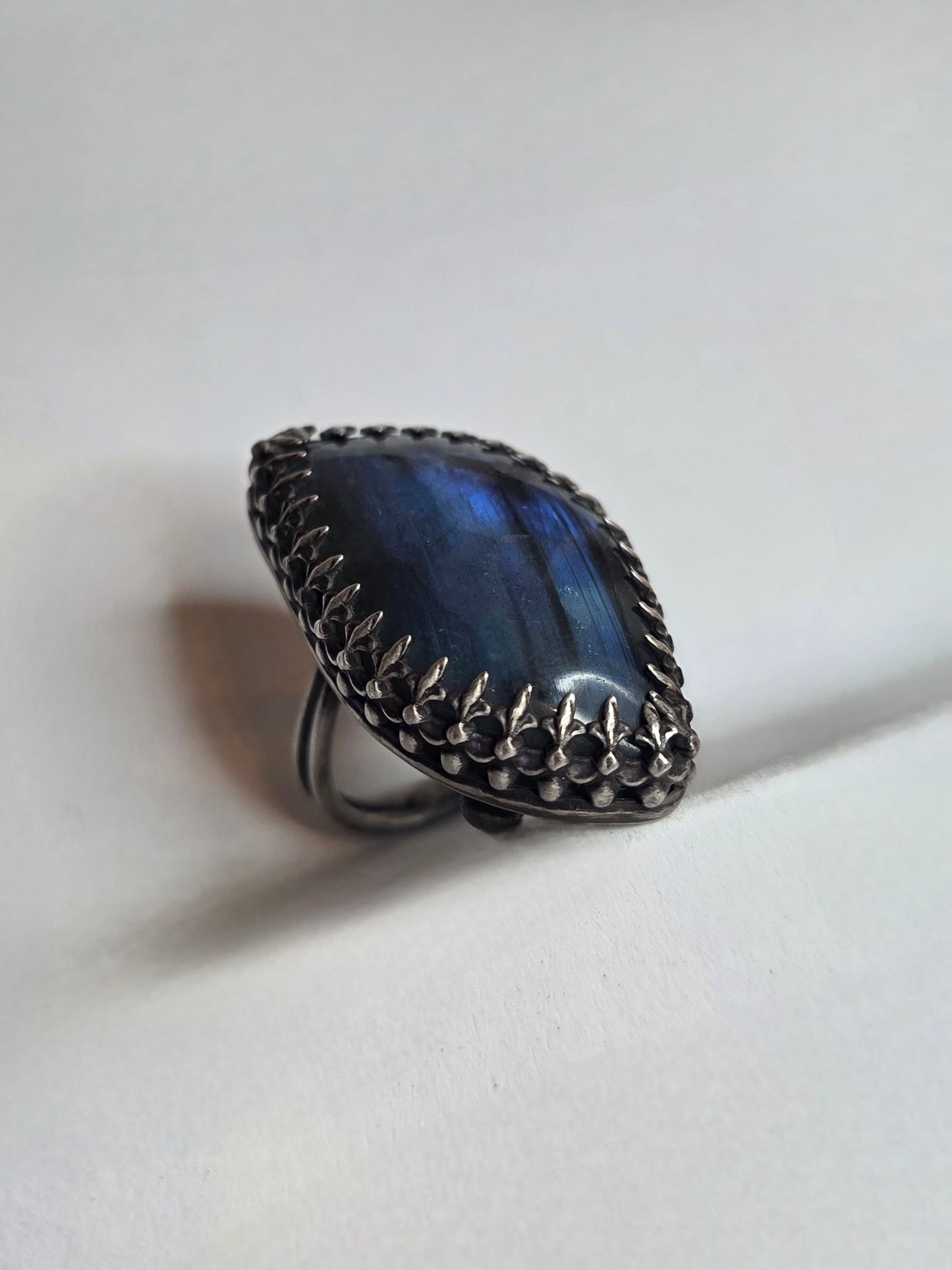 STORM — Unikatni Srebrni Prsten s Labradoritom